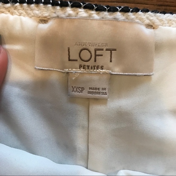 Anne Taylor Loft skirt - Picture 2 of 4